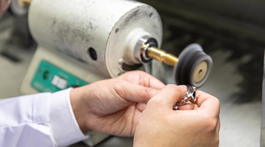 研磨・ポリッシュ